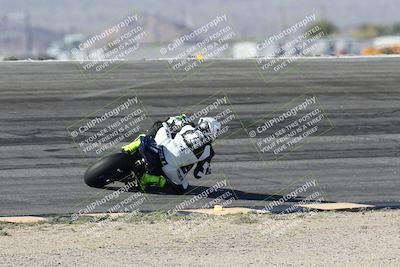 media/Dec-07-2025-CVMA (Sun) [[3e7d2de5dc]]/Race 5-Formula UL-CVMA Hooligans-American Thunder/